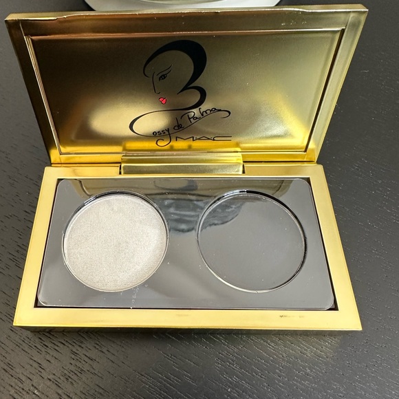 NWOB MAC *RARE* Rossy de Palma Two Shade Palette - Picture 4 of 5